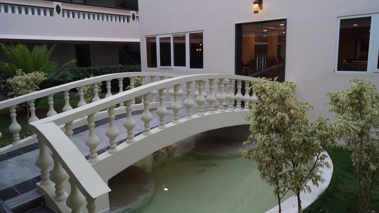 Athena Hotel Tiruvannāmalai Екстериор снимка