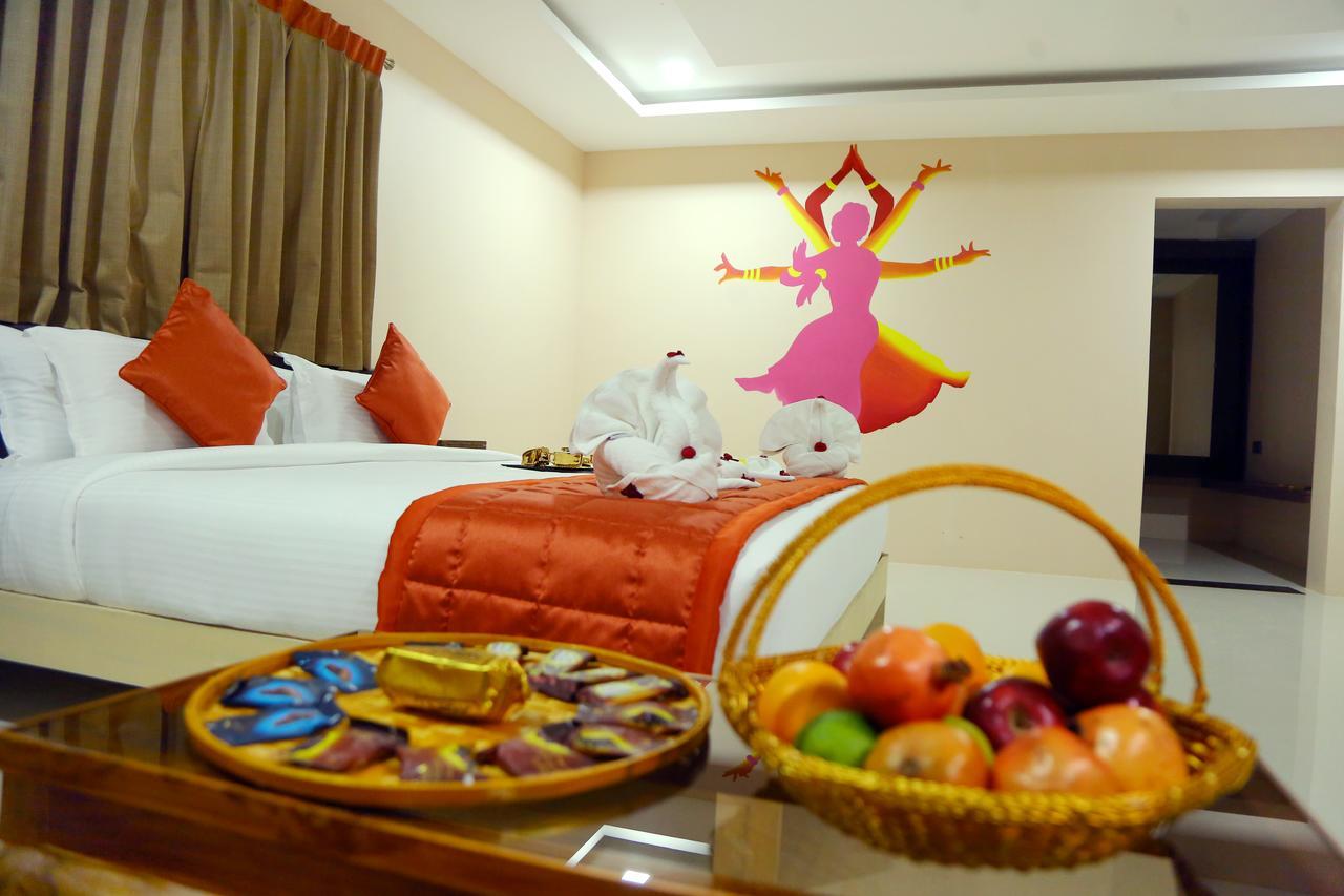 Athena Hotel Tiruvannāmalai Екстериор снимка